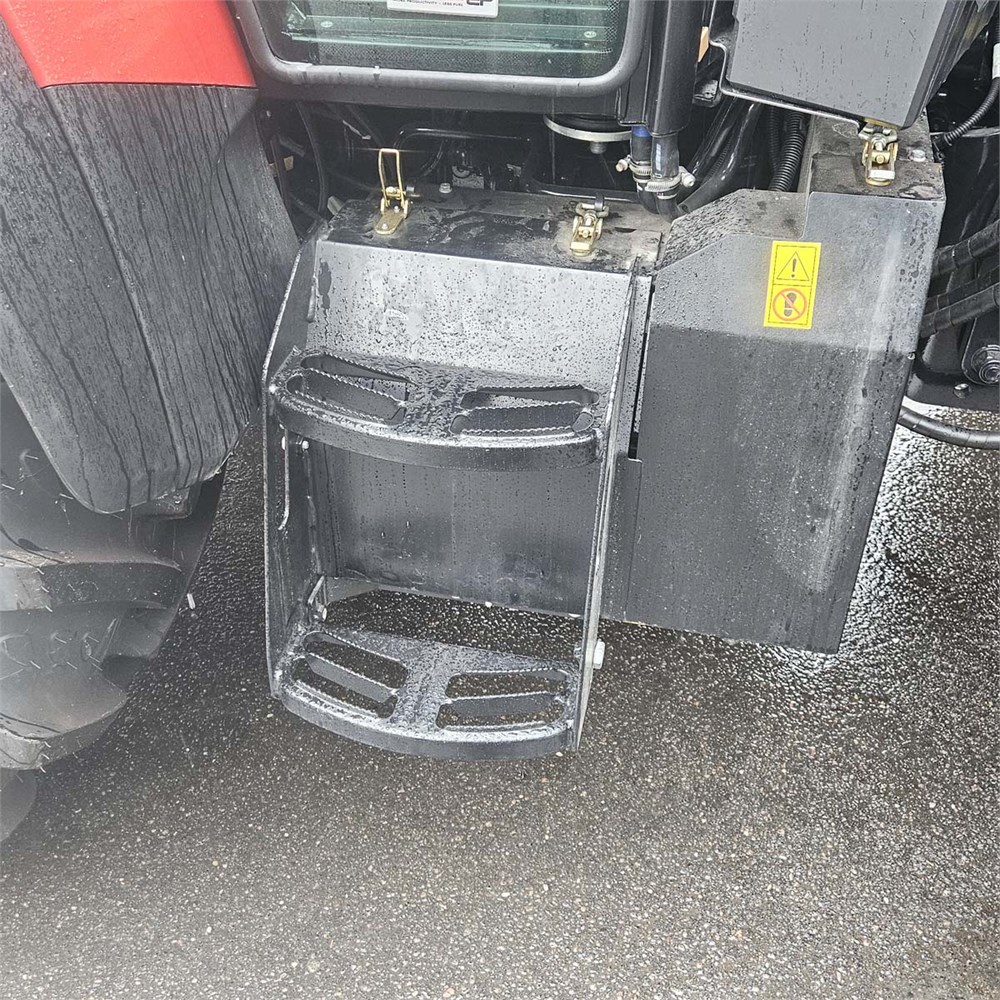 Case IH Farmall 100 A, année 2023 – Image 2
