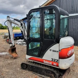 BOBCAT 322G + 3 GODETS – Mini Pelle 1,6T