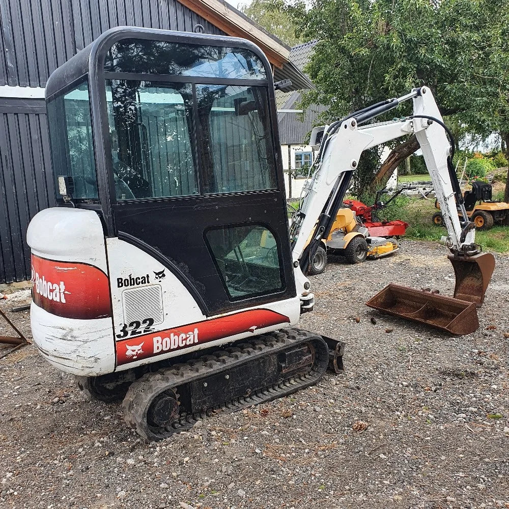 BOBCAT 322G + 3 GODETS – Mini Pelle 1,6T – Image 2