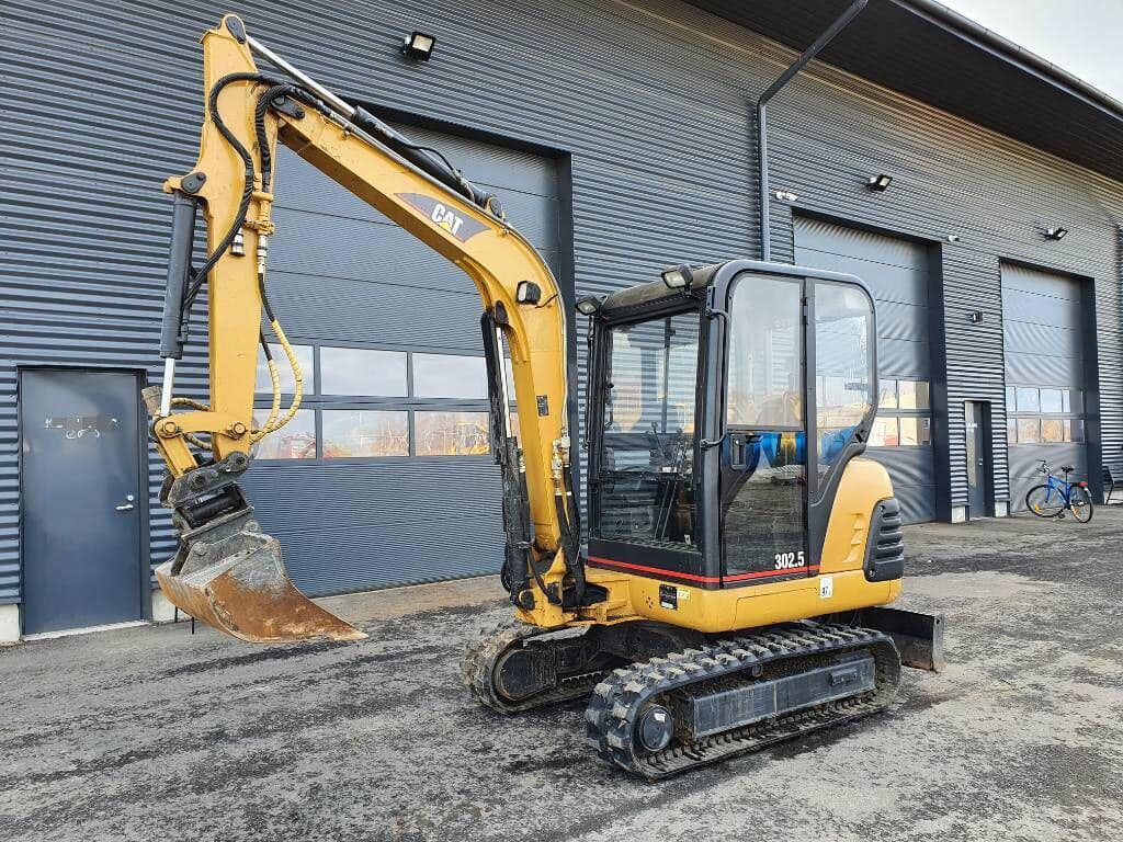 Mini-pelle Caterpillar 302.5 – Fiabilité et performances