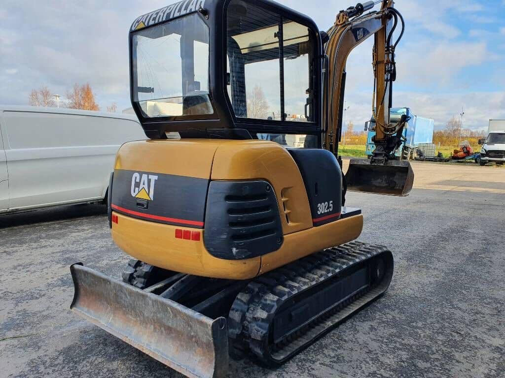 Mini-pelle Caterpillar 302.5 – Fiabilité et performances – Image 8