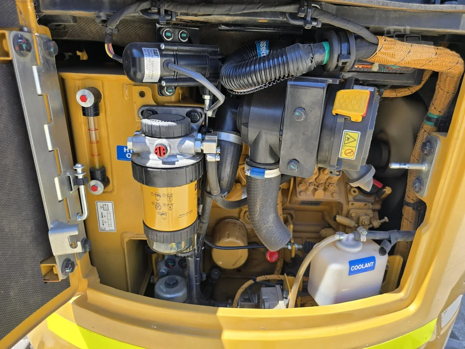 Mini Pelle Caterpillar 301.7CR 1,8 T + 3 godets + Remorque – Image 14