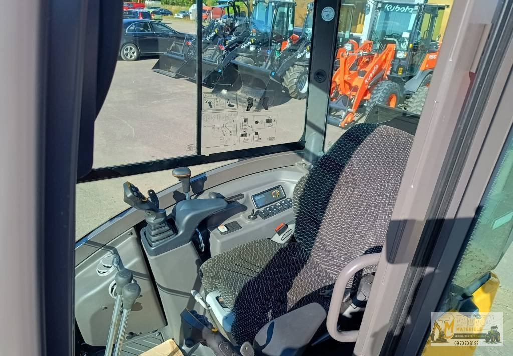 Mini Pelle Volvo ECR25D + ENGCON + 3 GODETS – Image 11