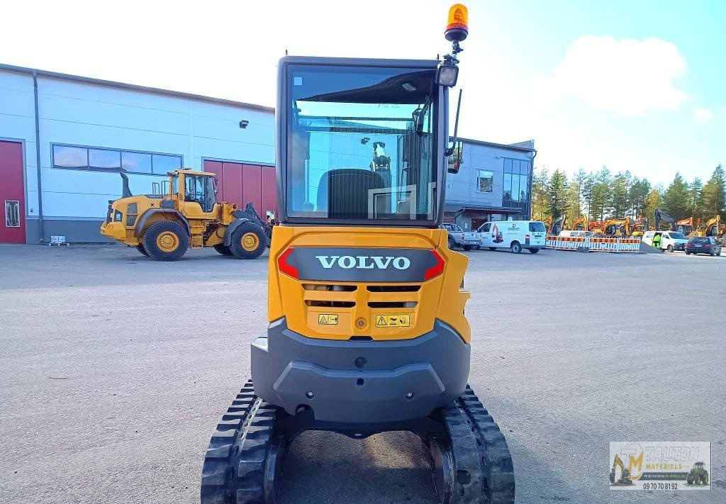 Mini Pelle Volvo ECR25D + ENGCON + 3 GODETS – Image 13