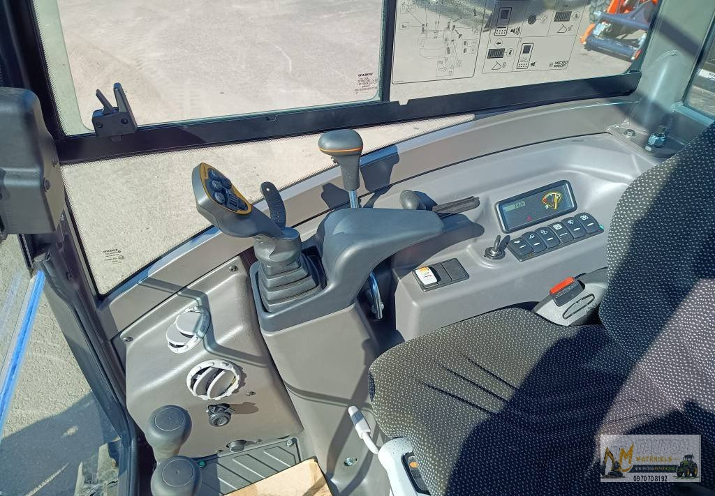Mini Pelle Volvo ECR25D + ENGCON + 3 GODETS – Image 14