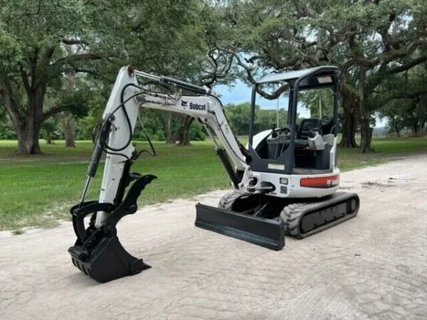 Mini Pelle Bobcat 425G 2,7T + 4 godets – Image 2
