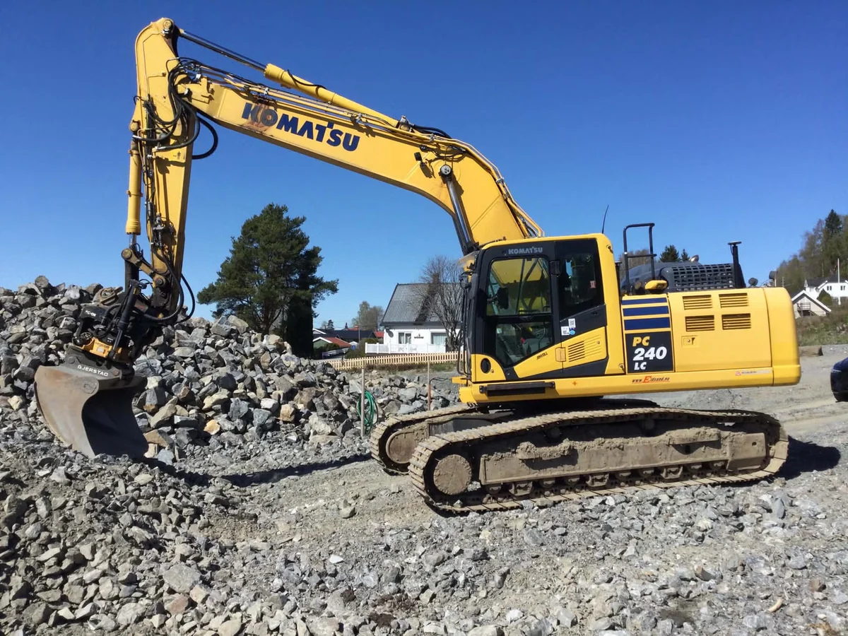 Pelle Komatsu PC240LC-11 – Image 11