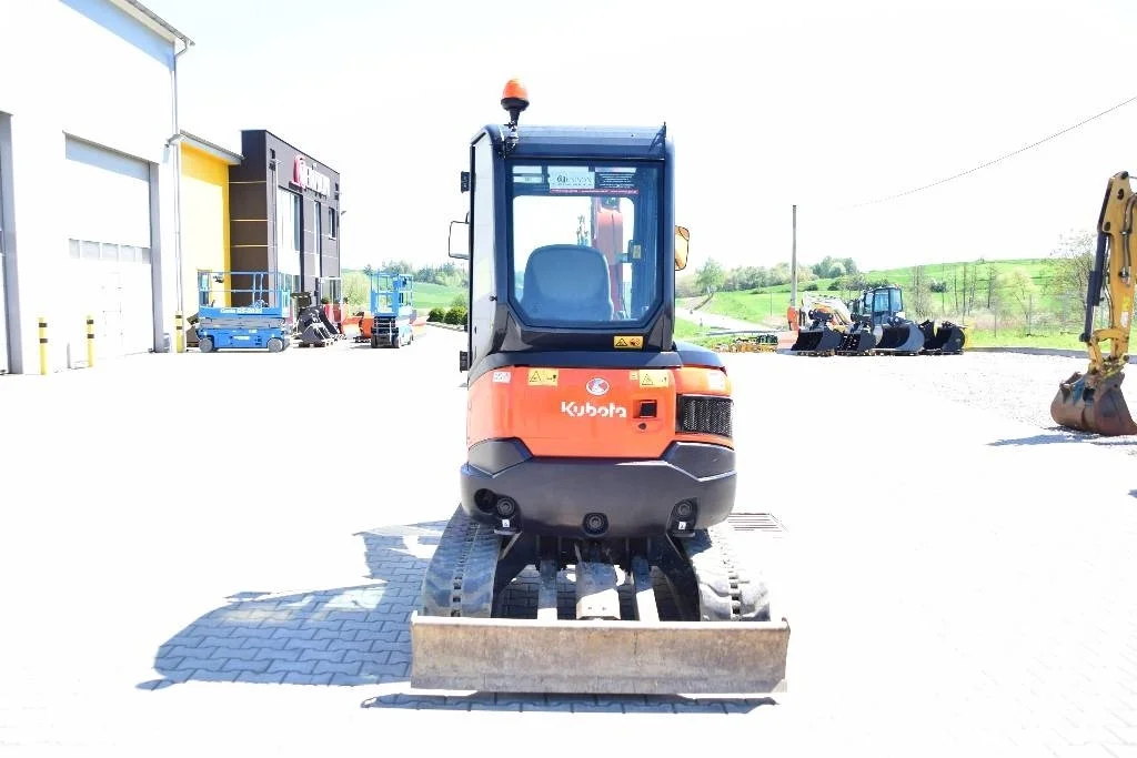 Mini Pelle Kubota U27-4 2,6 T+ 3 godets + Attache rapide – Image 4