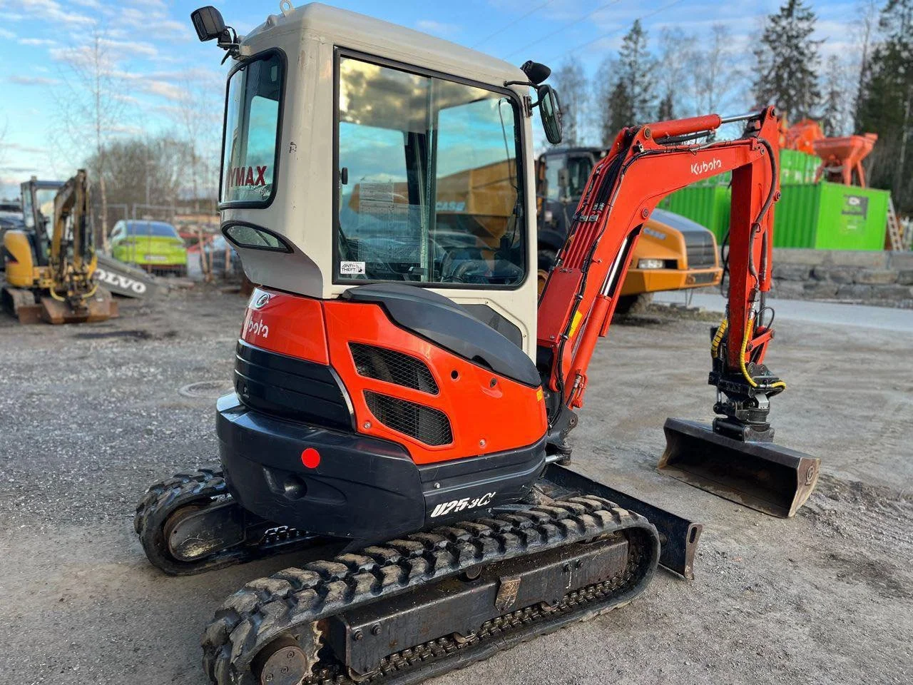 Kubota U25 avec 3 Godets et Remorque et BRH – Image 19