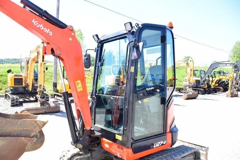 Mini Pelle Kubota U27-4 2,6 T+ 3 godets + Attache rapide – Image 5