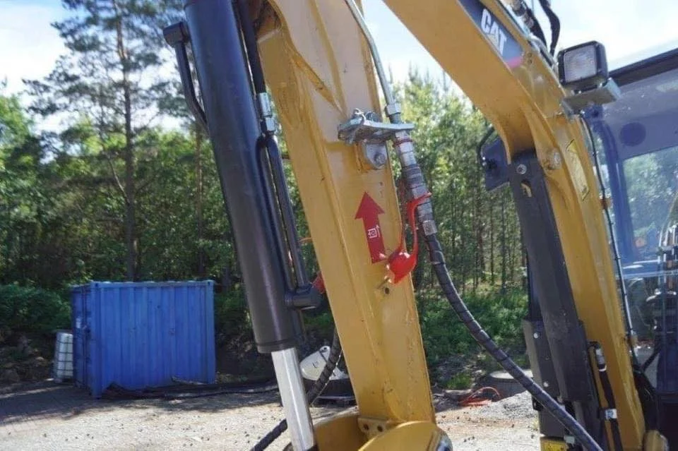 Mini Pelle Caterpillar 301.7D 1,85T + 3 godets + Remorque – Image 4