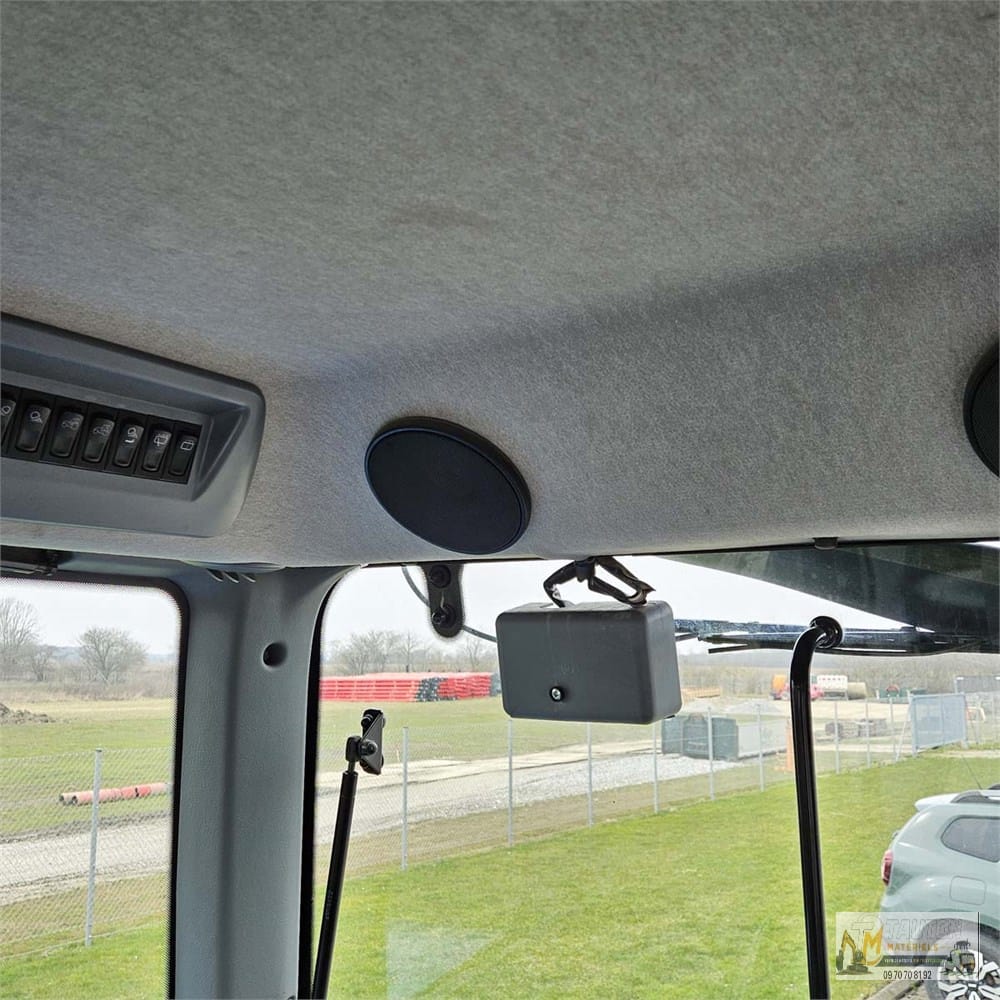 Valtra 202, année 2011 – Image 32