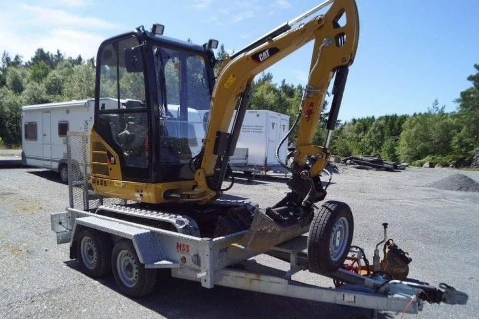 Mini Pelle Caterpillar 301.7D 1,85T + 3 godets + Remorque – Image 5