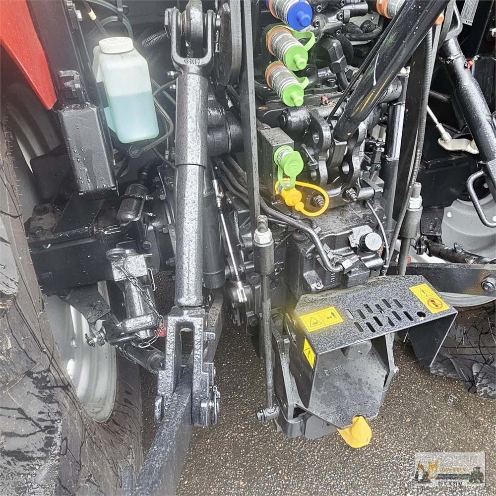 Case IH Farmall 100 A, année 2023 – Image 17