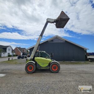 CLAAS Targo C50 avec Godet et fourche