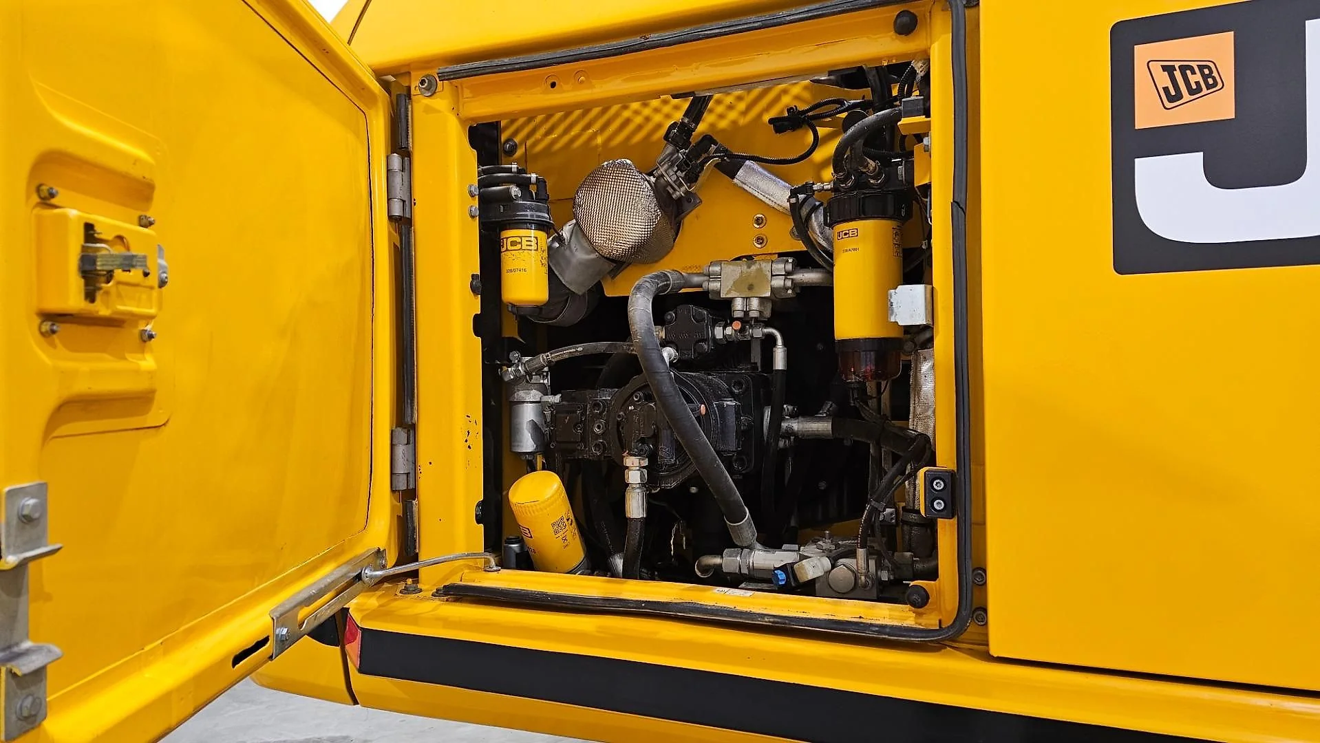 Pelle JCB 220X – Image 2