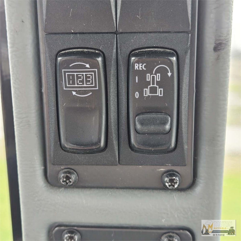 Valtra 202, année 2011 – Image 35