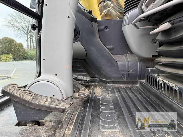 Pelle Komatsu PW180-10 avec des Godets – Image 13