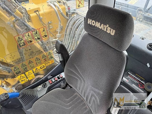 Pelle Komatsu PW180-10 avec des Godets – Image 16