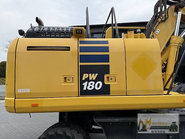 Pelle Komatsu PW180-10 avec des Godets – Image 20