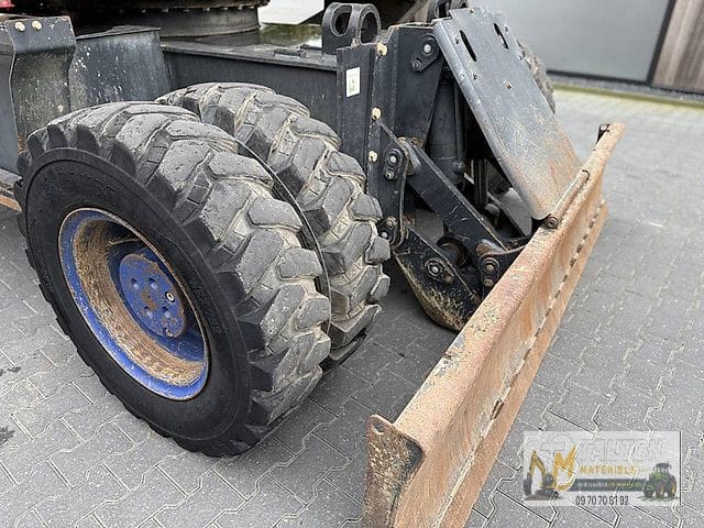 Pelle Komatsu PW180-10 avec des Godets – Image 21