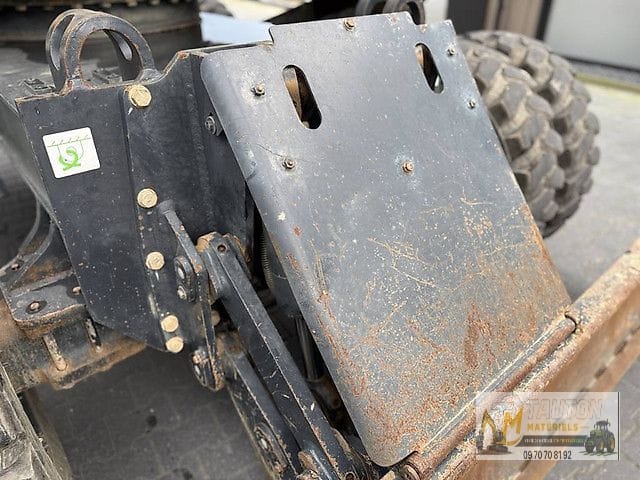 Pelle Komatsu PW180-10 avec des Godets – Image 22