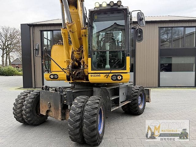 Pelle Komatsu PW180-10 avec des Godets – Image 26
