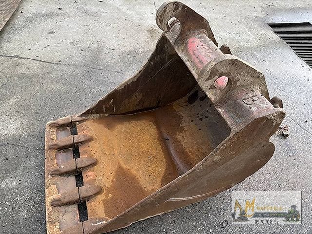 Pelle Komatsu PW180-10 avec des Godets – Image 32
