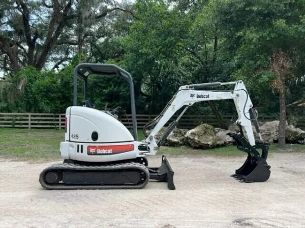 Mini Pelle Bobcat 425G 2,7T + 4 godets – Image 9