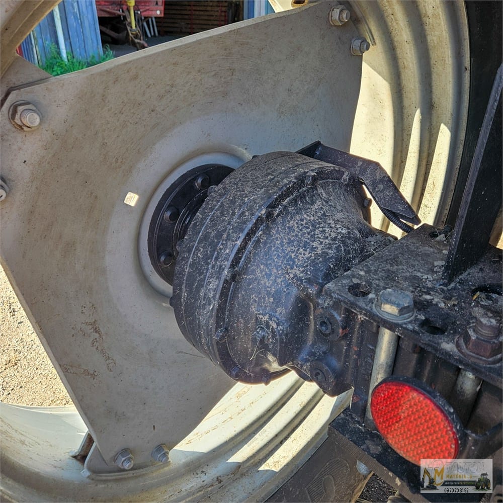 Massey Ferguson 4270 - Chargeur frontal Veto FX5960 – Image 4
