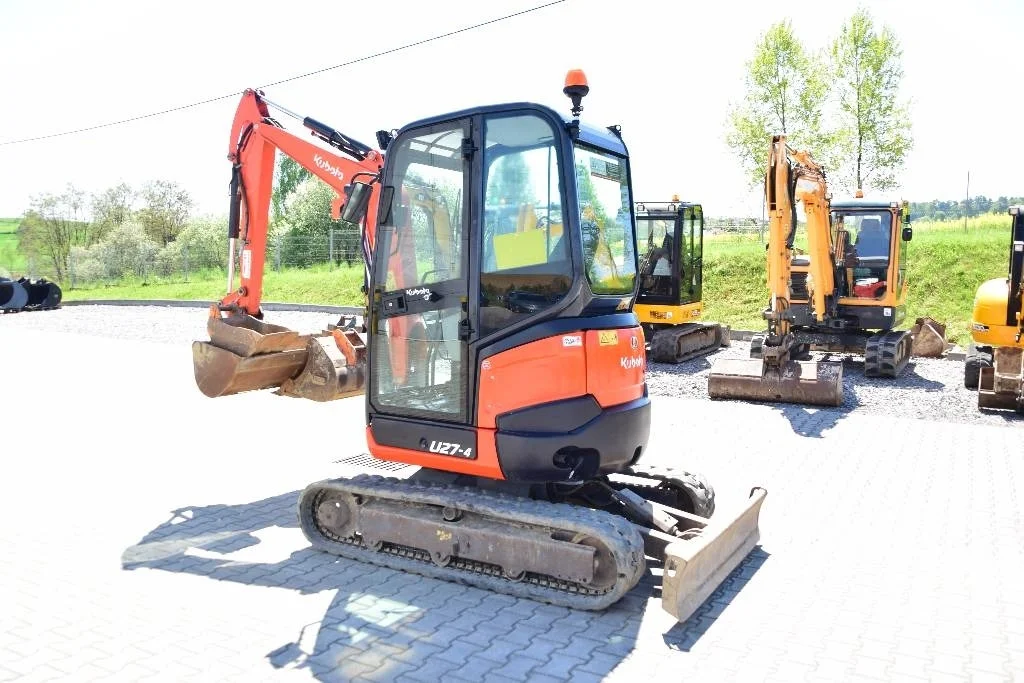 Mini Pelle Kubota U27-4 2,6 T+ 3 godets + Attache rapide – Image 10
