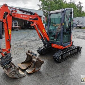 Kubota U27-4 avec 3 Godets