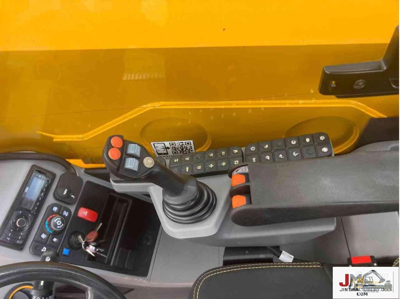 Chariot télescopique JCB 542-70 Accessoires: Fourches/ Godet/ Fouches à fumier – Image 7