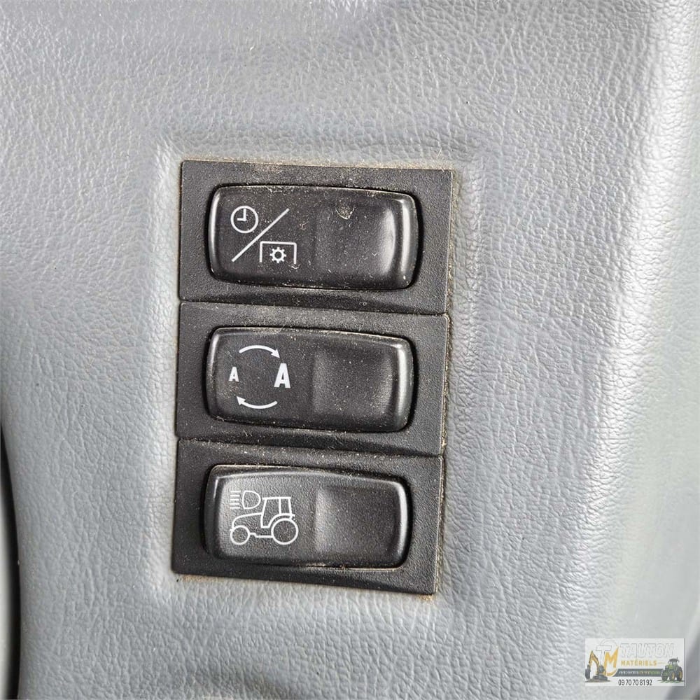 Valtra 202, année 2011 – Image 40