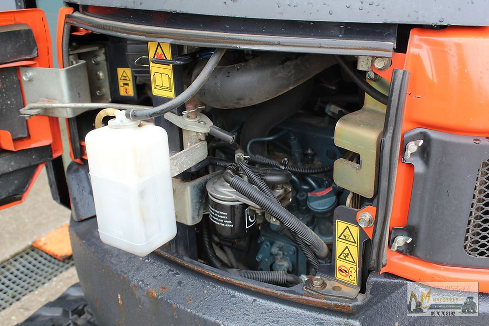 Mini pelle Kubota U27-4 avec 3 godets – Image 16