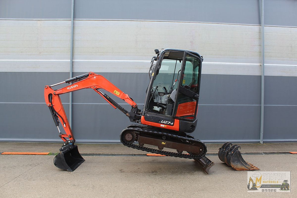 Mini pelle Kubota U27-4 avec 3 godets – Image 3
