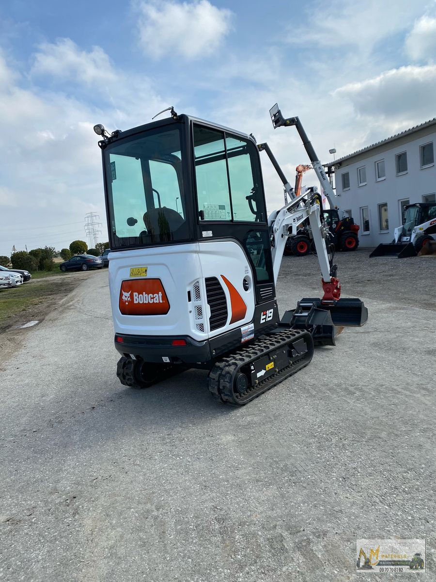 Bobcat E19 + 3 godets – Image 7
