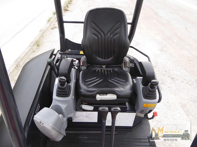 Kubota U27-4 avec 4 Godets – Image 3