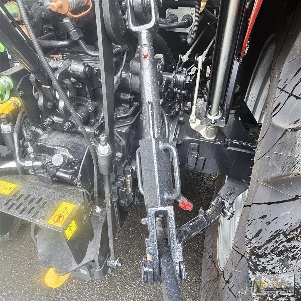 Case IH Farmall 100 A, année 2023 – Image 18