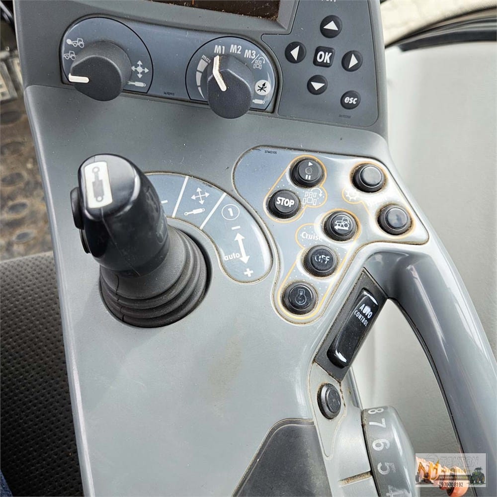 Valtra 202, année 2011 – Image 48