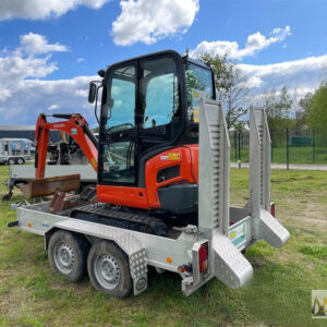 Kubota KX018-4 avec Remorque et 3 Godets