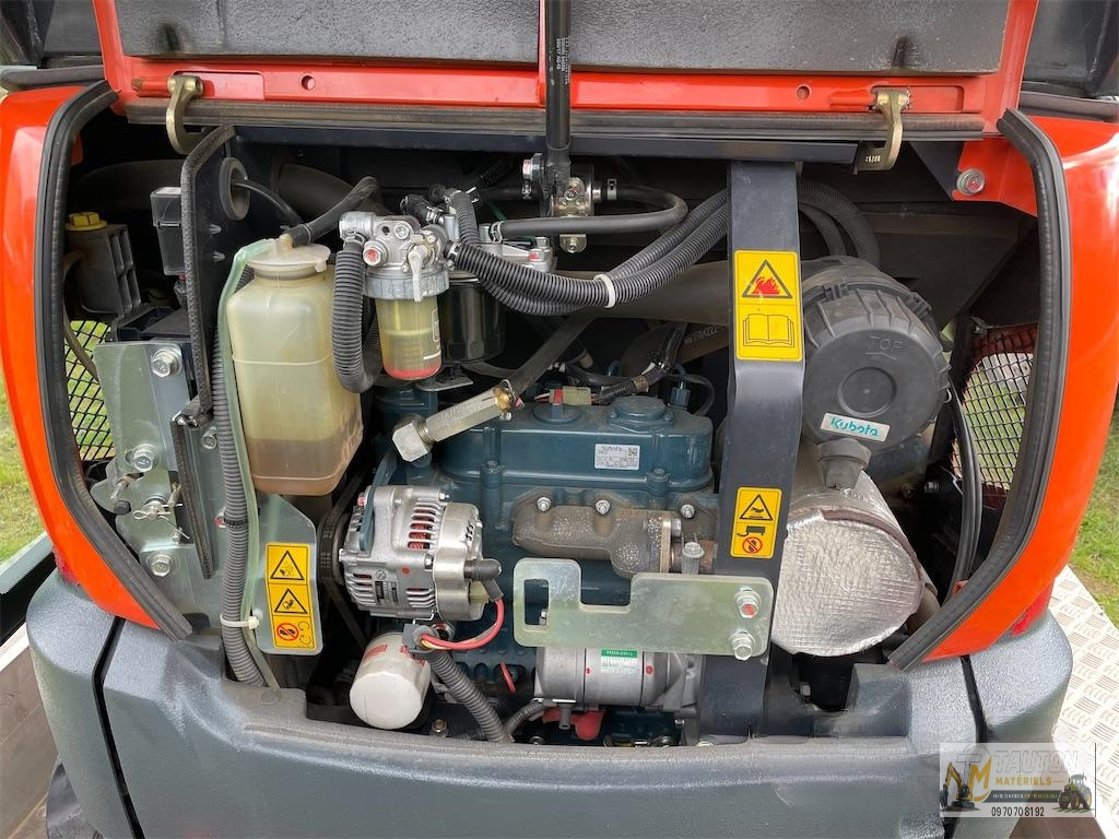 Kubota KX018-4 avec Remorque et 3 Godets – Image 18
