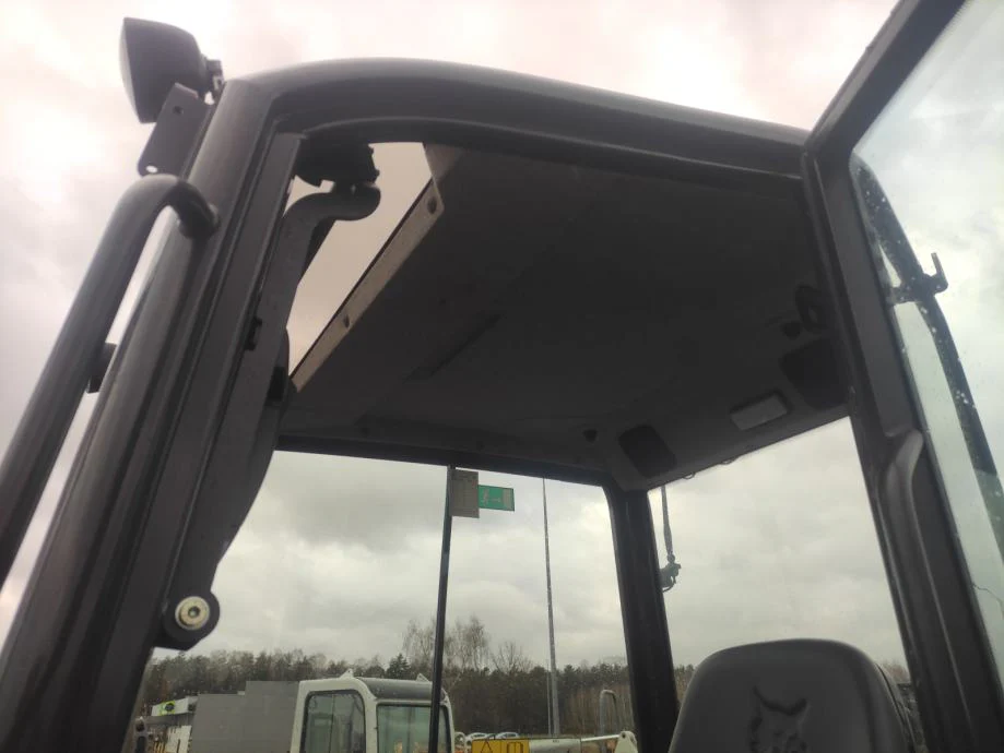 Bobcat E27Z +3 Godets – Image 3