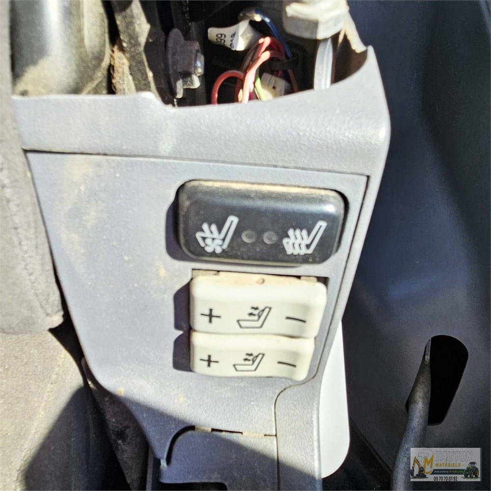 Valtra S394 – Image 22