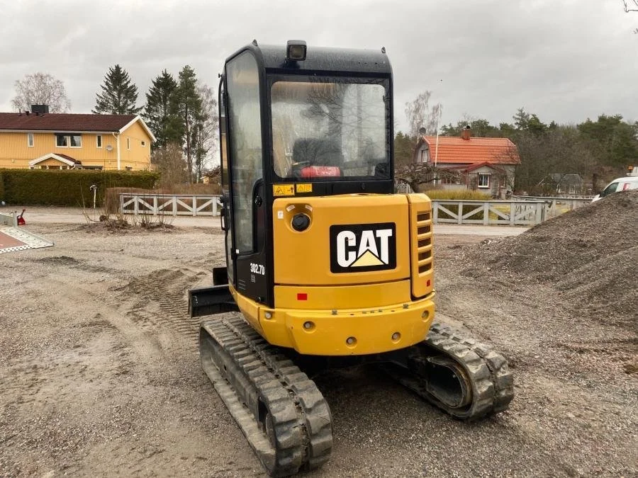 Caterpillar 302.7D avec BRH et 4 Godets + Remorque – Image 12