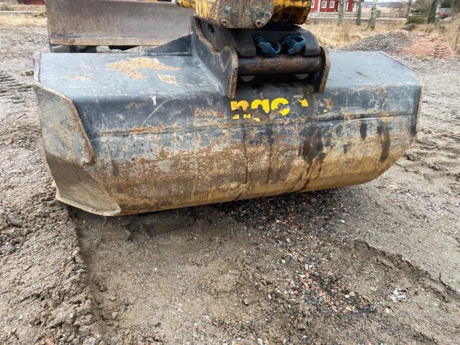 Caterpillar 302.7D avec BRH et 4 Godets + Remorque – Image 22