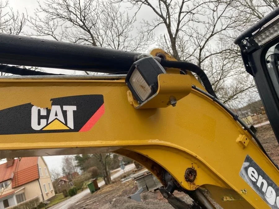 Caterpillar 302.7D avec BRH et 4 Godets + Remorque – Image 48