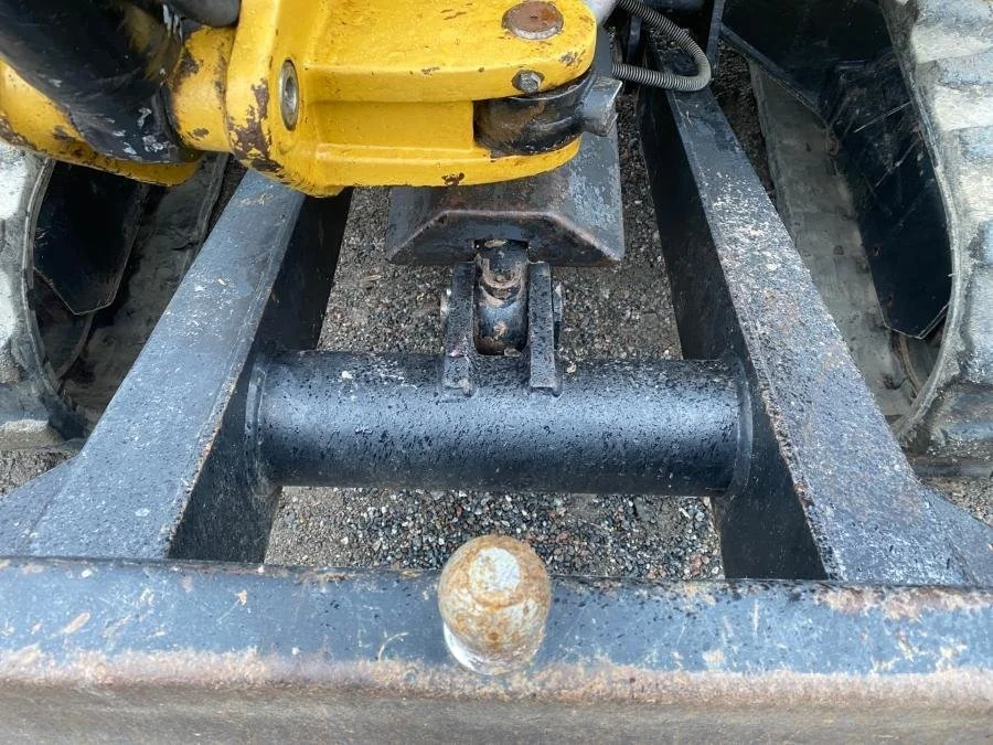 Caterpillar 302.7D avec BRH et 4 Godets + Remorque – Image 53