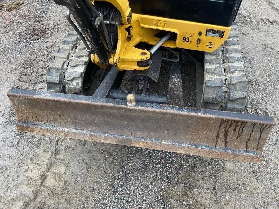 Caterpillar 302.7D avec BRH et 4 Godets + Remorque – Image 54