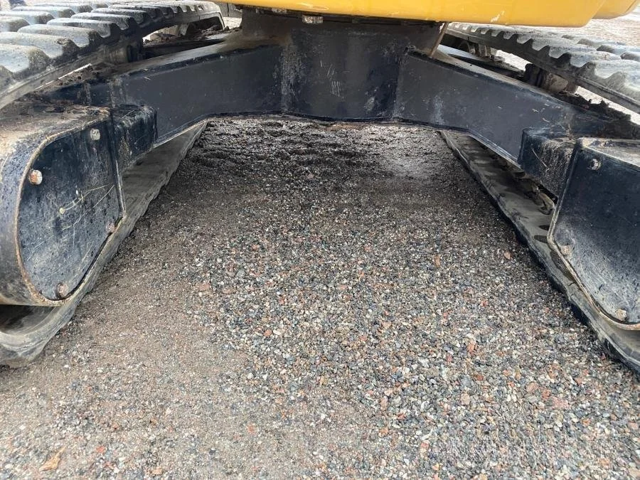 Caterpillar 302.7D avec BRH et 4 Godets + Remorque – Image 61